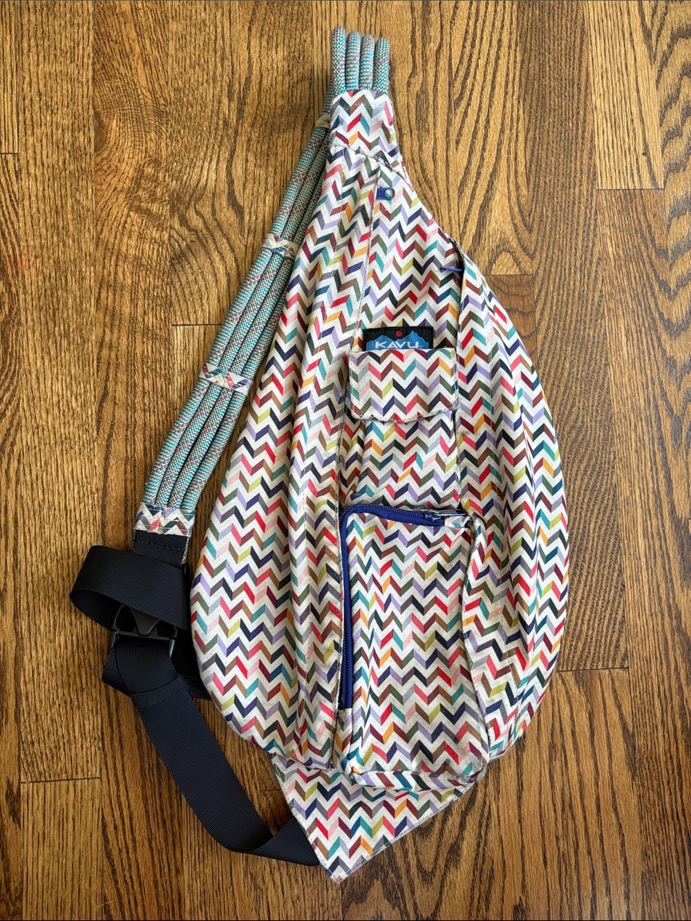 Kavu multicolor chevron print rope sling bag. Excellent condition